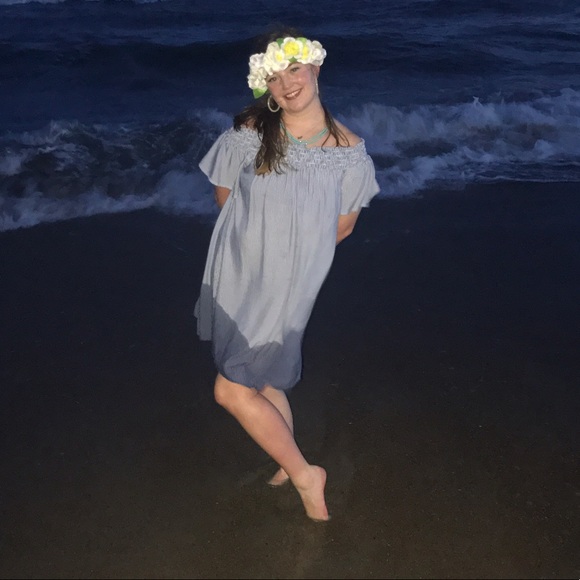 Profile Picture of Maura Rowell (@maurarowell) on Poshmark