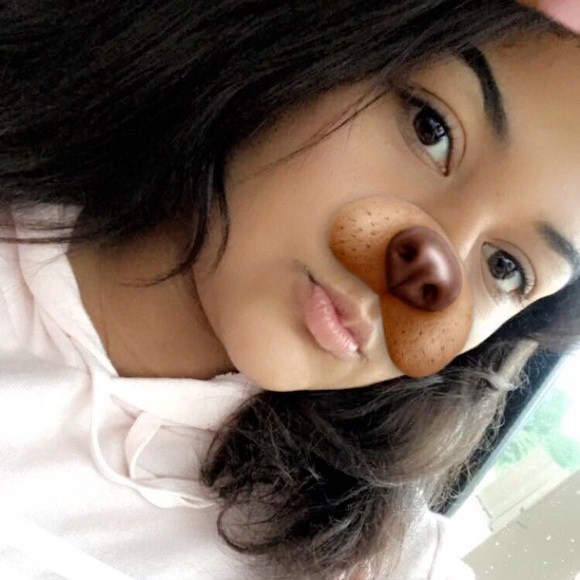 Profile Picture of Yajaira Limones (@yaya_limones) on Poshmark