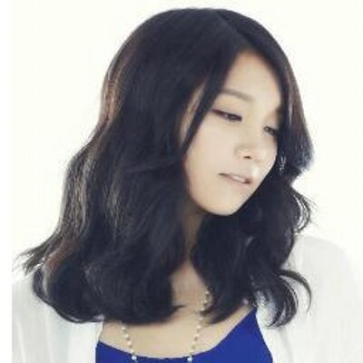 Profile Picture of Effie Lee (@officialeejh) on Twitter