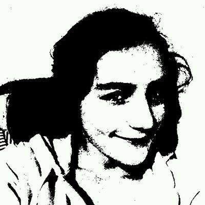 Profile Picture of Pauline Post (@paulinepost69) on Twitter