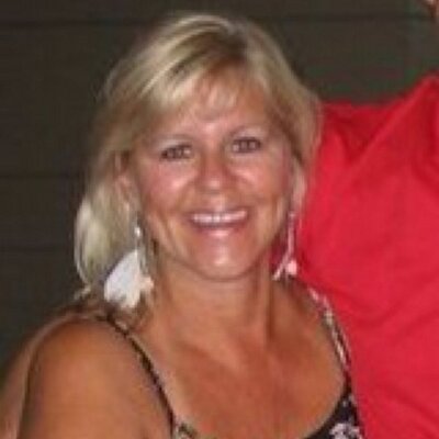 Profile Picture of Cindy Dorr (@cindylouwho726) on Twitter