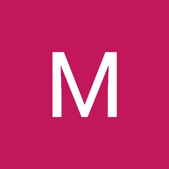Profile Picture of Mitra Zaroukian (@mitrazaroukian) on Poshmark