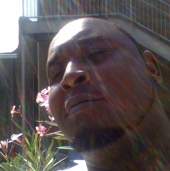 Profile Picture of Jerry Sims (@jerrylenearsims) on Poshmark