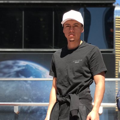 Profile Picture of Alexander Vega (@chowraid) on Twitter