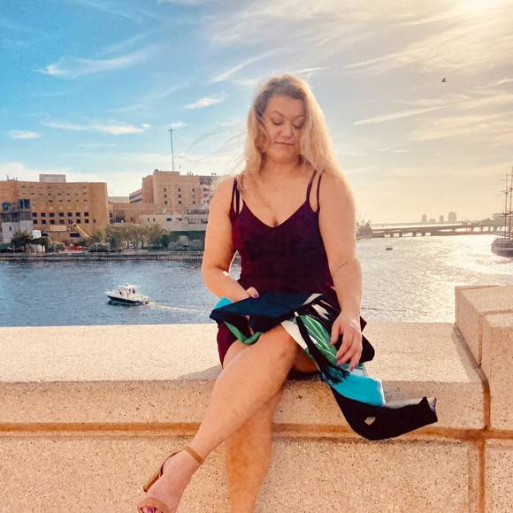 Profile Picture of Allison Truxell (@allisontruxell) on Poshmark