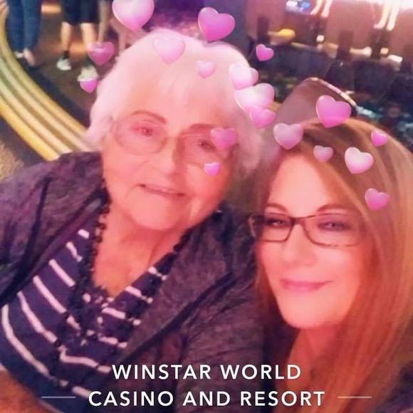 Profile Picture of Angela Fisher (@angelafisher221) on Poshmark