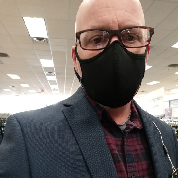 Brian Tucker - Poshmark Profile Picture of Brian Tucker (@o2bfelt) on Poshmark