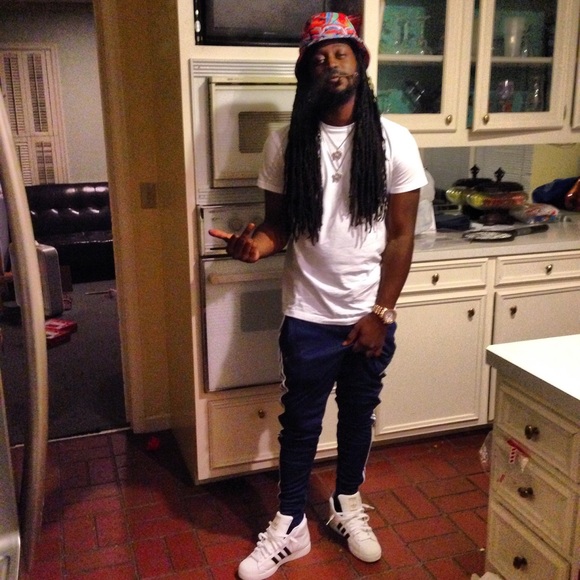 Profile Picture of Lawrence Stewart (@biglaw) on Poshmark