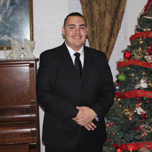 Profile Picture of Ivan Huizar (@yunghamster) on Poshmark