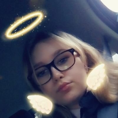 Profile Picture of Crystal Row (@CrystalRow1) on Twitter
