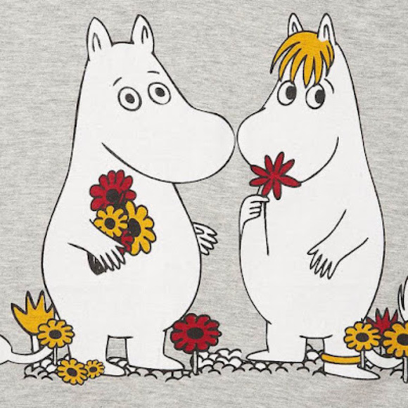 Profile Picture of Jeeyoung Hwang (@muse3153) on Poshmark