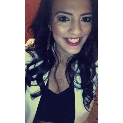 Profile Picture of Veronica Duenas♬♥ (@vero_duenas) on Twitter