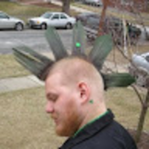 Profile Picture of John Hickmon (@tamaman17) on Poshmark