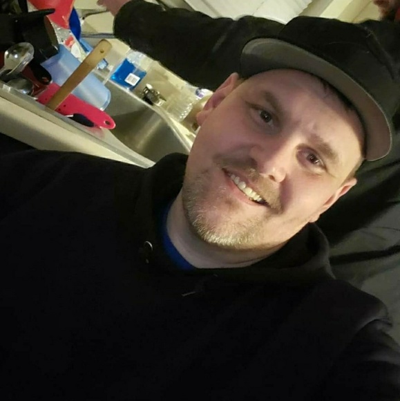 Profile Picture of Michael Laferriere (@mlaferriere77) on Poshmark