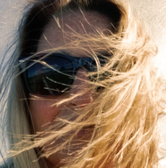 Profile Picture of Mollie Worcester (@moll0911) on Poshmark