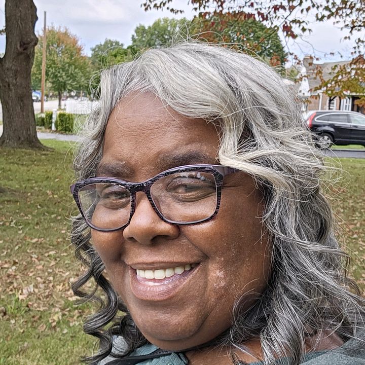 Roxann Jones - Tiktok Profile Picture of Roxann Jones (@roxann.jones1) on Tiktok