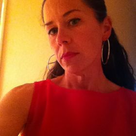 Profile Picture of LuLaRoe Iris MacFadgen (@twoeymonster) on Pinterest