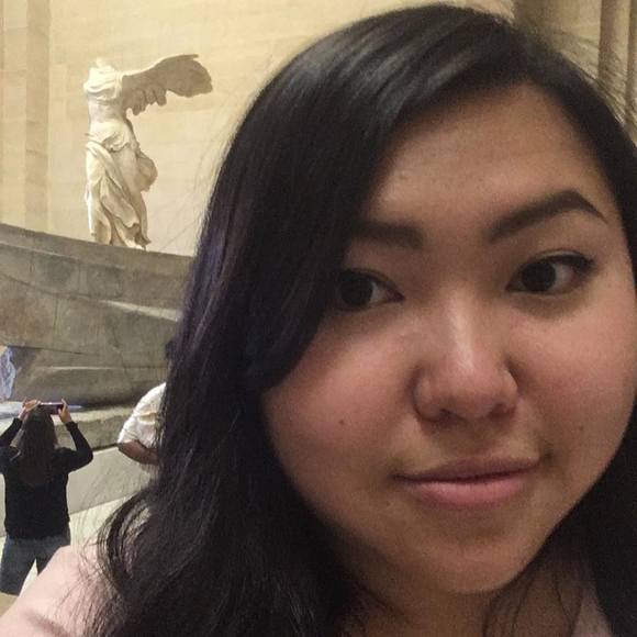 Profile Picture of Annie Huynh (@anniehuynh425) on Poshmark