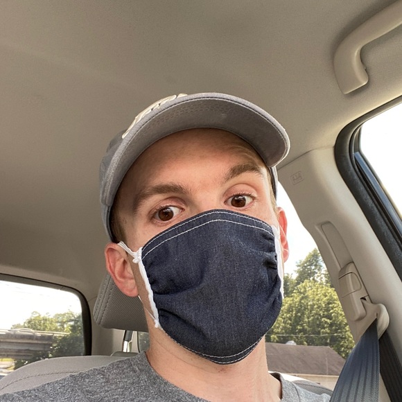 Profile Picture of Julien Isnard (@julienisnard) on Poshmark