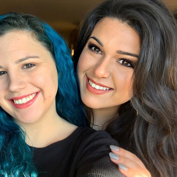 Profile Picture of Mikinzi Zeitz (@mzeitz) on Poshmark