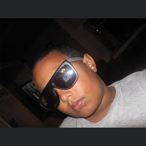 Profile Picture of Julian Kirby (@tkirby18j) on Poshmark