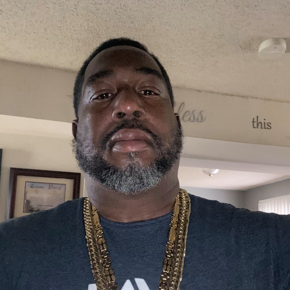 Profile Picture of Darryl Gamble (@darryl_gamble) on Poshmark