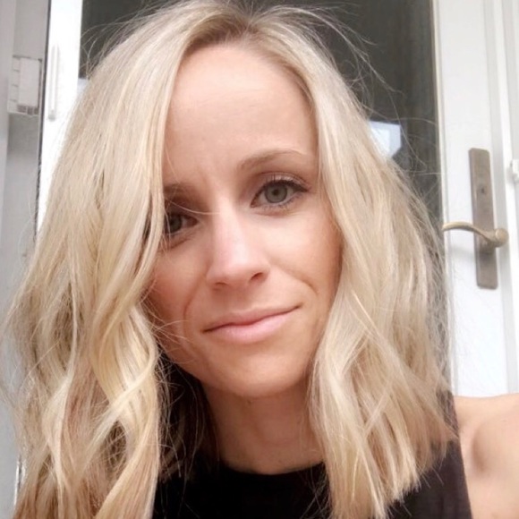 Profile Picture of Megan Potts (@mrsmegpotts) on Poshmark