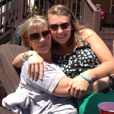 Profile Picture of Hannah Schneider (@HanBanan01) on Twitter