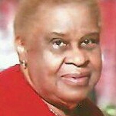 Profile Picture of Lorena Turner (@lorenaturner325) on Twitter