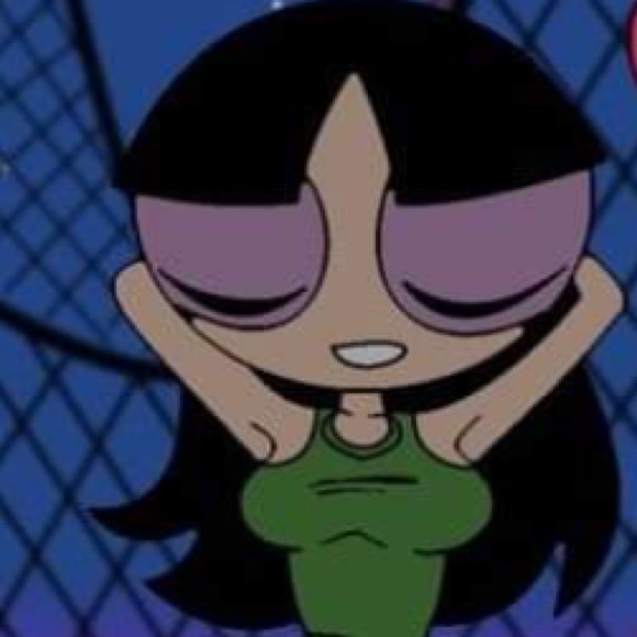 Profile Picture of Jaclyn Mata (@greenbuttercup) on Poshmark