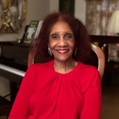 Profile Picture of Viney Loretta Moore (@MooViney) on Twitter