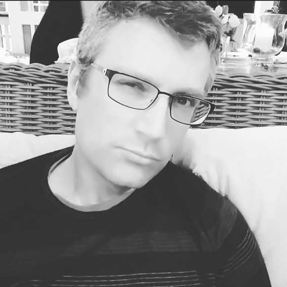 Profile Picture of Jesse Fleming (@llcooljtf) on Poshmark