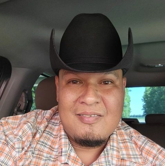 Profile Picture of Jose Grado (@jose_grado) on Poshmark