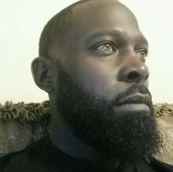 Profile Picture of Keith Mcilwain (@beyedirty75) on Poshmark