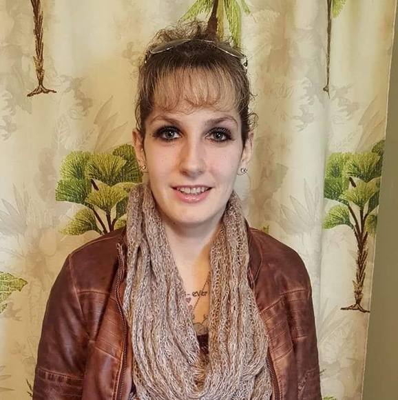 Profile Picture of Bridgette Blakeslee (@bridgetteblakes) on Poshmark