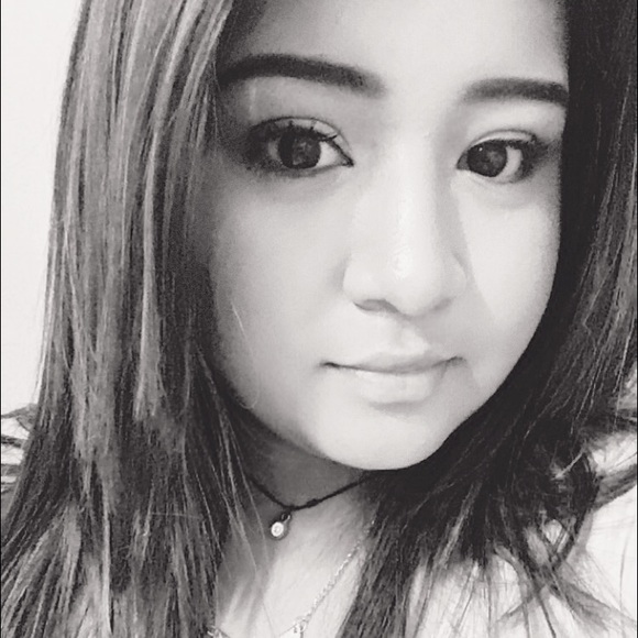 Profile Picture of Delsy Plascencia (@delsyedae) on Poshmark