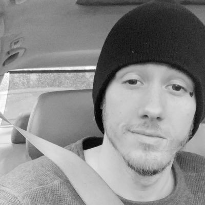 Profile Picture of Chris Crook (@kzoochris) on Twitter