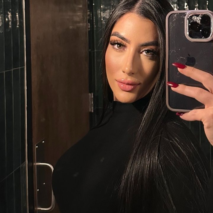 Profile Picture of Daniela Castano (@danielacastanoc01) on Tiktok