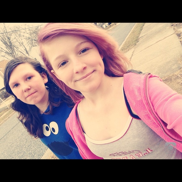 Rhianna Radish - Poshmark Profile Picture of Rhianna Radish (@reenananan) on Poshmark