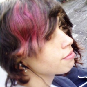 Profile Picture of Ana Laura De Araújo Bertelli (@440570359) on Myspace