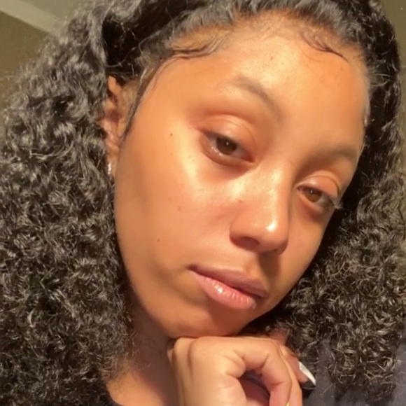 Profile Picture of Kenyonta Daliet (@kdaliet) on Poshmark