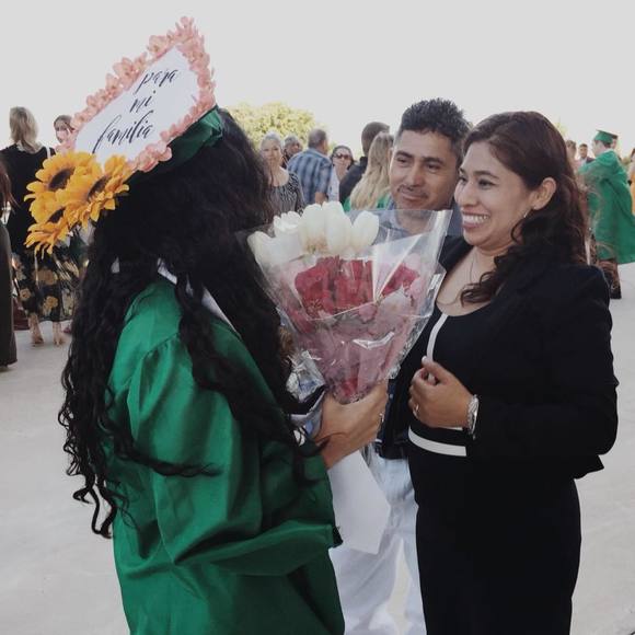 Profile Picture of Arely Sanchez (@arelysanchez831) on Poshmark