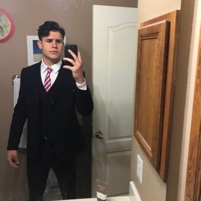 Profile Picture of D. Guzik (@daniel_guzik) on Twitter