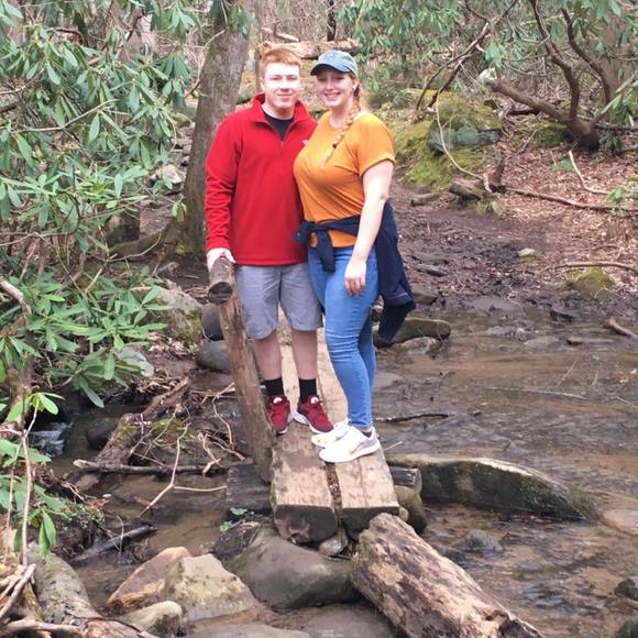 Profile Picture of Mattie Miller (@mattiejaneee) on Poshmark