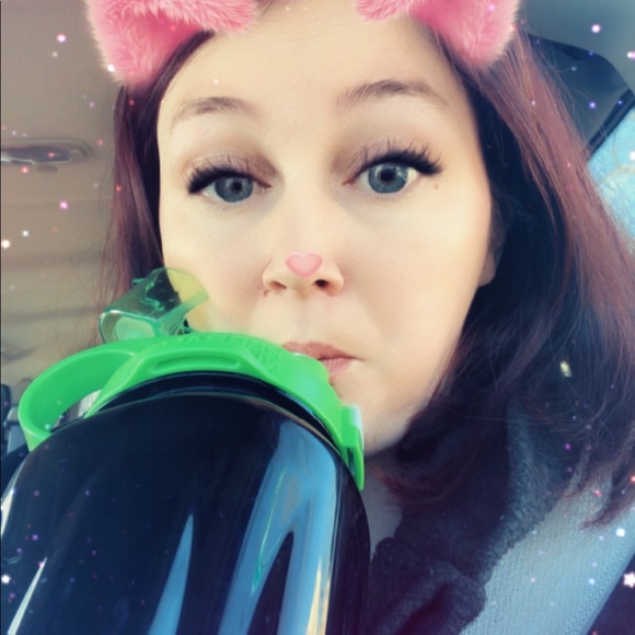 Profile Picture of Dakota Clingaman (@dclingaman) on Poshmark