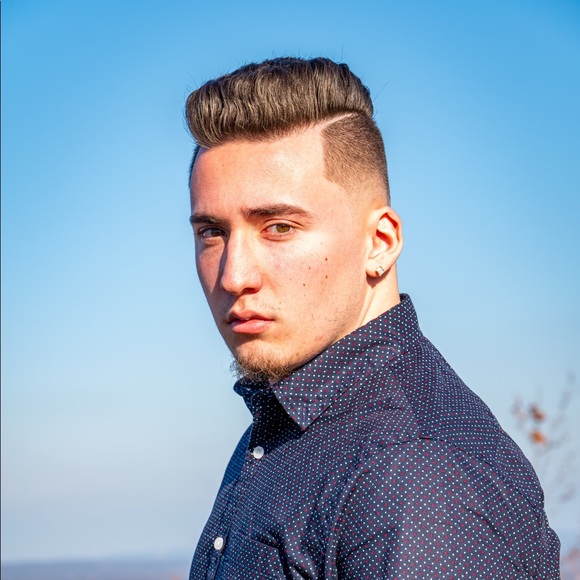 Profile Picture of Brandon Kelly (@brandonrkelly13) on Poshmark