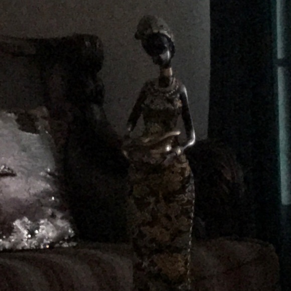 Profile Picture of Ava Arnold (@aarnold7816) on Poshmark