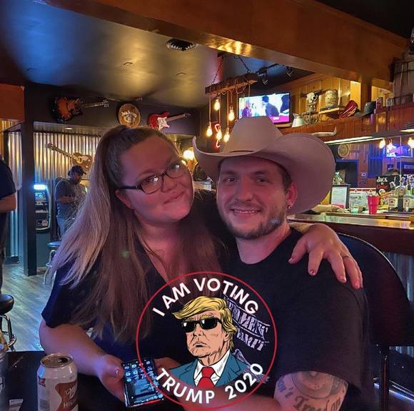 Profile Picture of Chelsea Feightner (@chelzbellz2014) on Poshmark