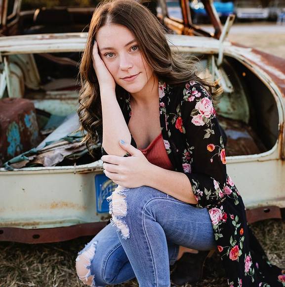 Profile Picture of Mercades Smith (@mercadessmith) on Poshmark