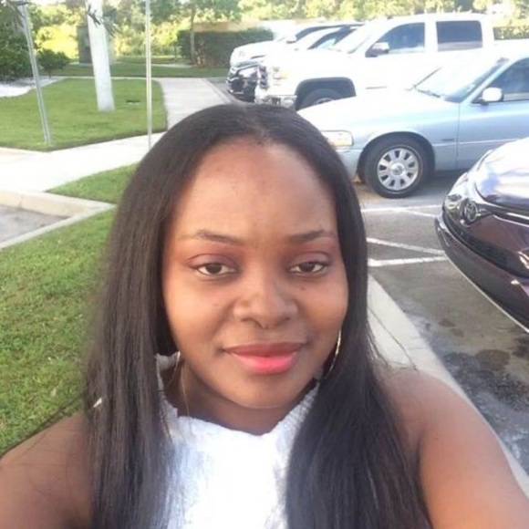 Profile Picture of Michaëla Loriston (@m_loriston) on Poshmark